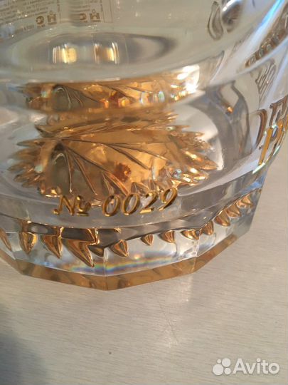 Коллекционная хрустальная бутылка графин