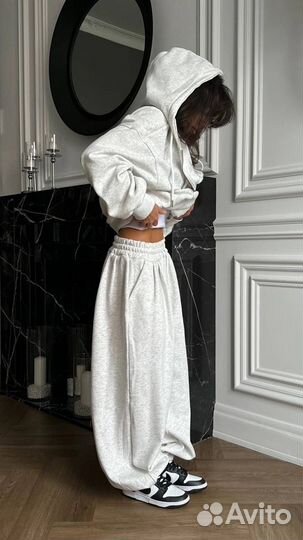 Спортивный костюм женский