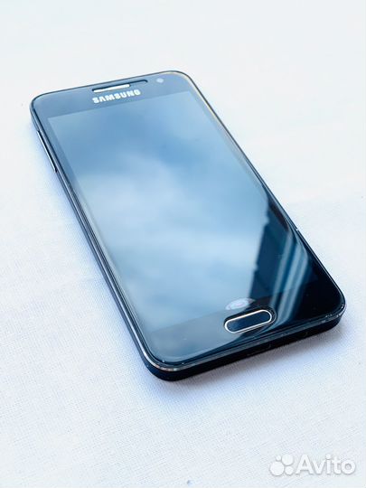 Samsung Galaxy A3 SM-A300F, 16 ГБ