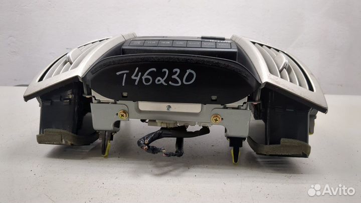 Дисплей компьютера Lexus RX, 2004