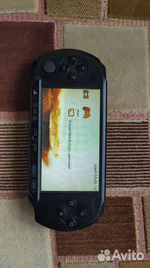 Sony psp e 1008