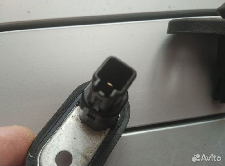 Концевик двери Toyota Corolla E150 королла 2013г