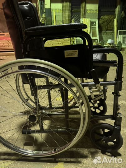 Инвалидная коляска