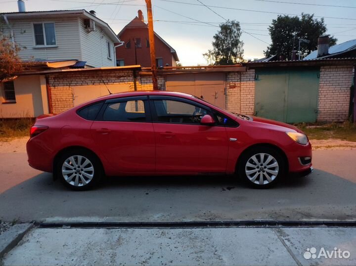 Opel Astra 1.6 МТ, 2012, 245 721 км