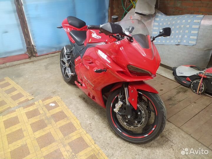 Электромотоцикл Ducati panigale