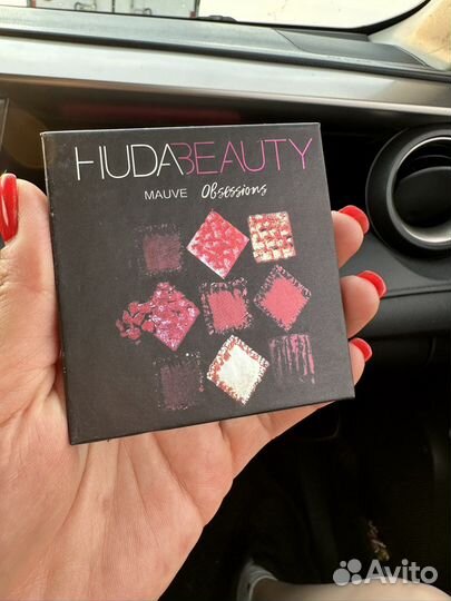 Тени для век Huda Beauti