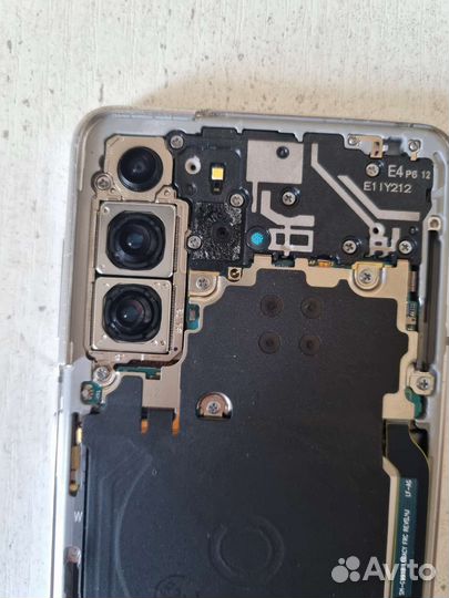 Samsung Galaxy S21. Запчасти. Разбор