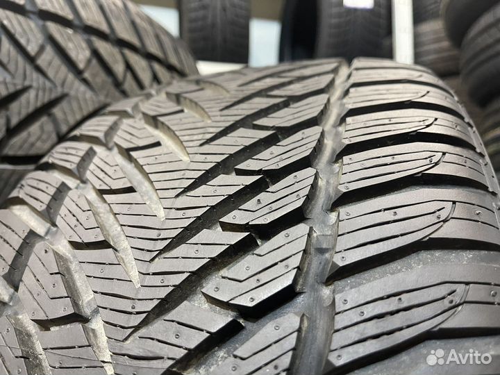 Goodyear Eagle Ultra Grip GW-3 255/45 R18 99V
