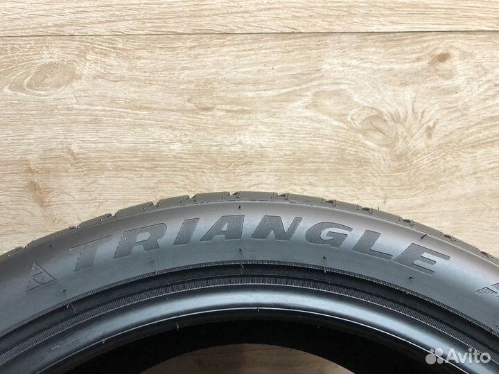 Triangle EffeXSport TH202 225/45 R18 и 245/40 R18 97Y