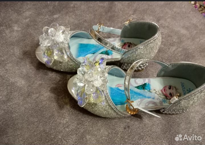 Туфли для девечки 26-27 размер