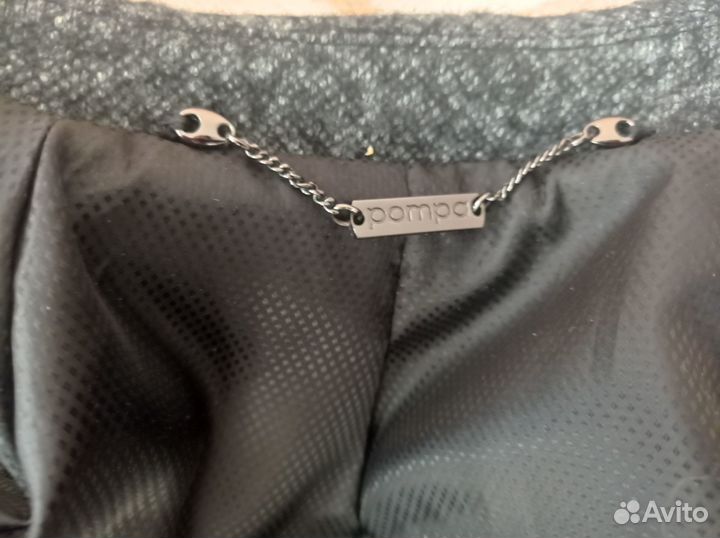 Шерстяное пальто бренда pompa