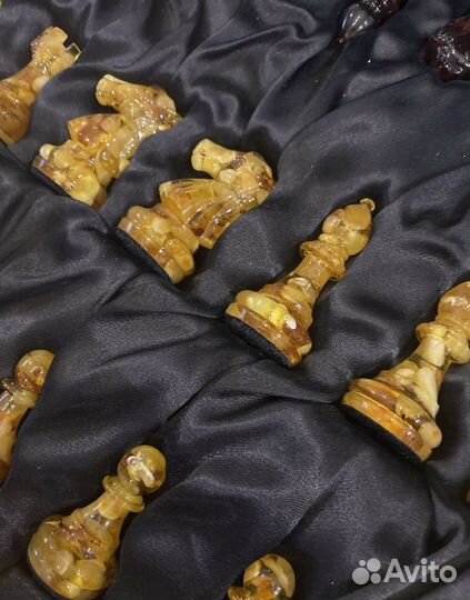 Шахматы янтарные. Шахматы из янтаря 