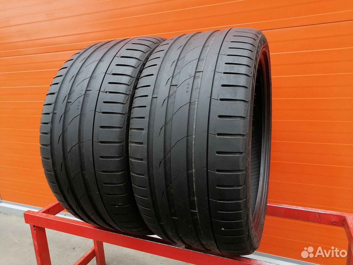 Nokian Tyres zLine SUV 295/35 R21 107Y