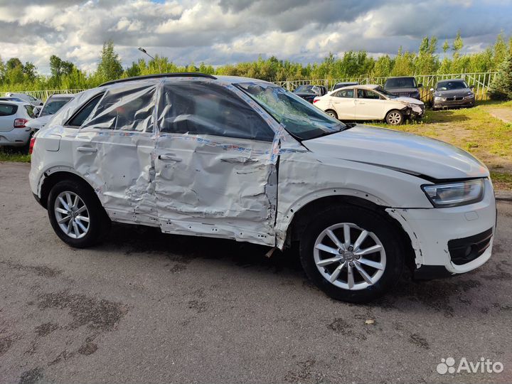 Audi Q3 2.0 AMT, 2014, битый, 249 597 км