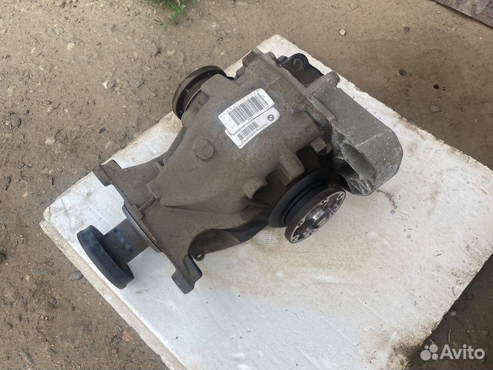 Задний редуктор bmw e60 e61 3.73 из японии