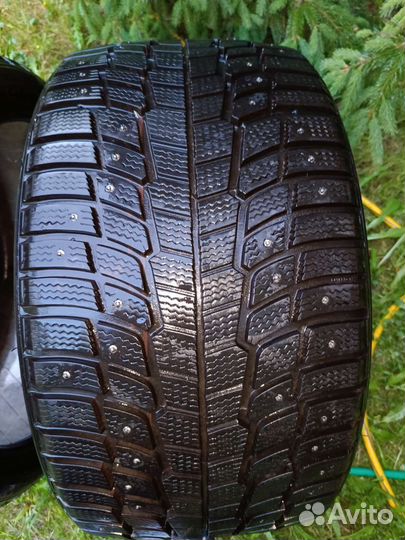 Michelin Latitude X-Ice North 295/35 R21 107T