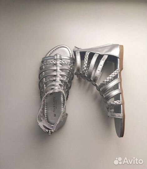 Босоножки (новые) Sinsаy размер 32