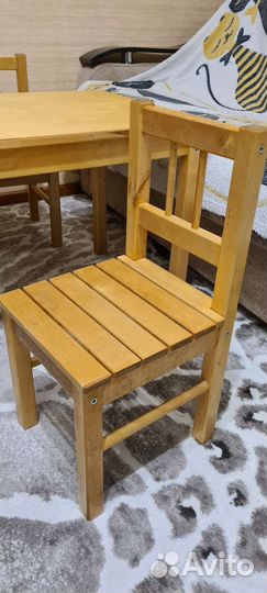 Набор стол и 2 стула IKEA