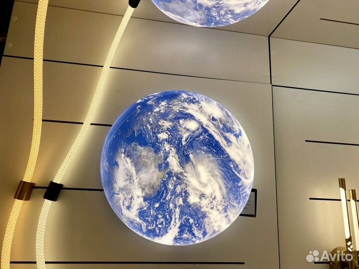 Дизайнерский настенный светильник