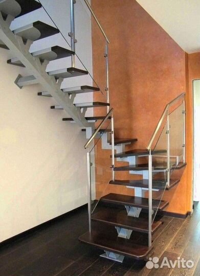 Лестница забежная под ключ