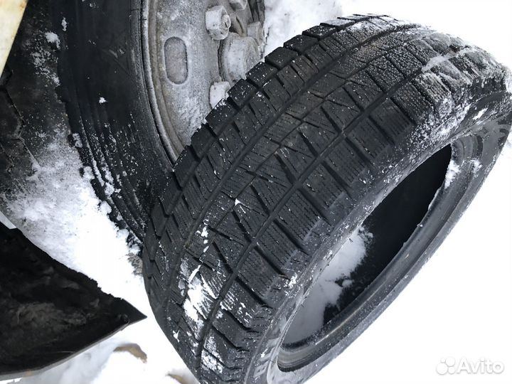 Bridgestone Blizzak Revo GZ 215/55 R16 24H