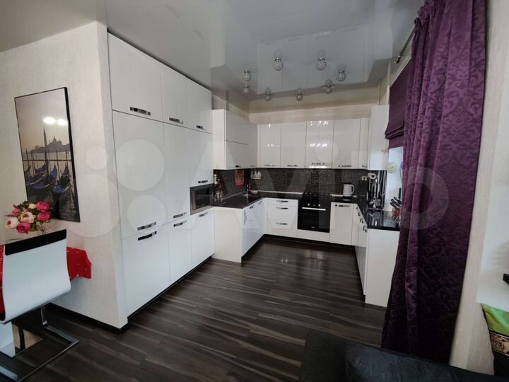 2-к. квартира, 65,2 м², 4/10 эт.