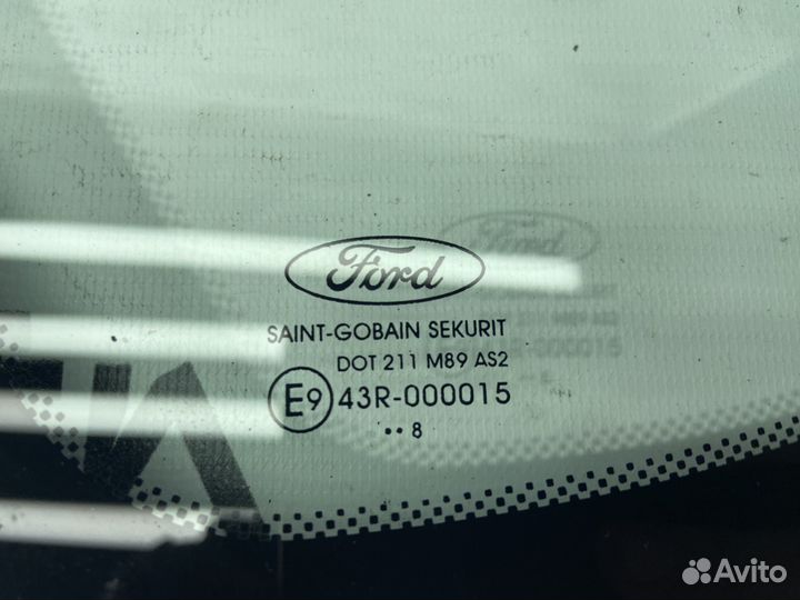 Стекло боковое левое Ford Focus 2 седан