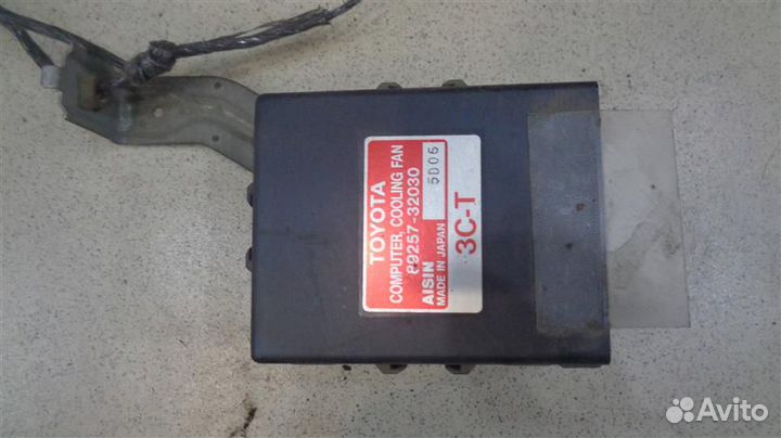 Блок управления вентилятором Toyota Camry V40 199