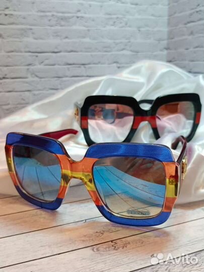 Очки Gucci солнцезащитные Стильные