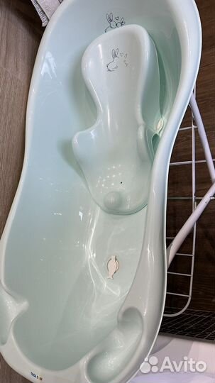 Ванночка для купания с подставкой