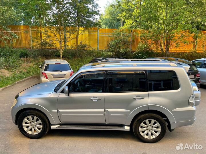 Mitsubishi Pajero 3.2 AT, 2012, 180 000 км