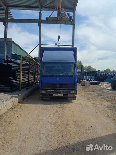 Mercedes-Benz 814, 1996