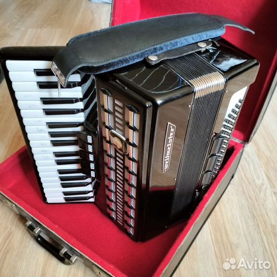 Аккордеон Weltmeister serino
