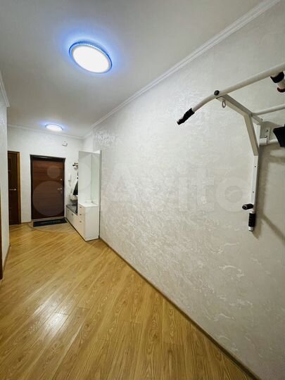 3-к. квартира, 92 м², 2/5 эт.