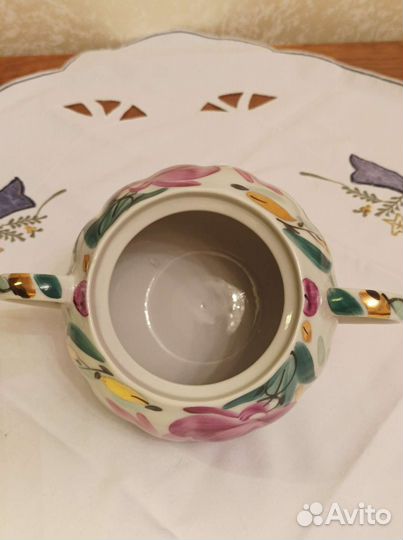 Посуда для сервировки стола