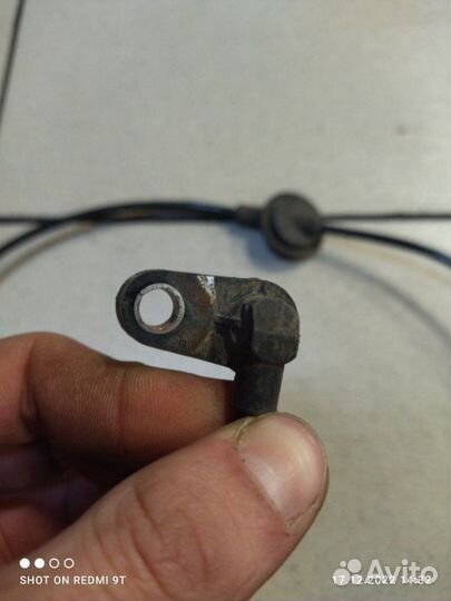 Датчик abs задний левый Kia Rio 3