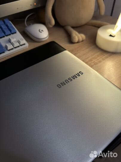 Ноутбук Samsung
