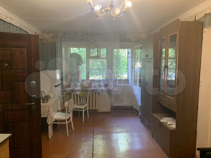 Комната 13,3 м² в 4-к., 1/5 эт.