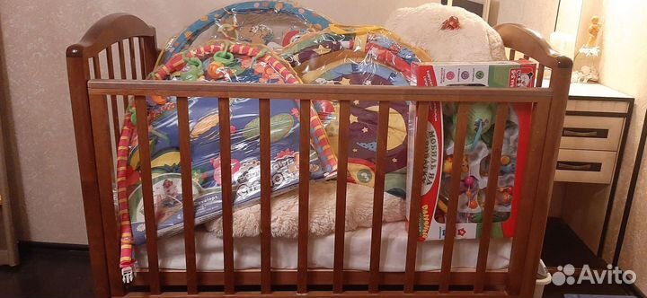 Детская кроватка
