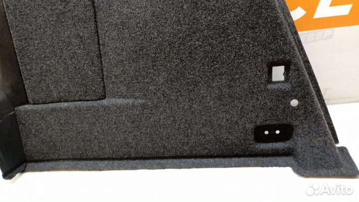 Обшивка багажника левая Volkswagen Tiguan 5N1 cawa