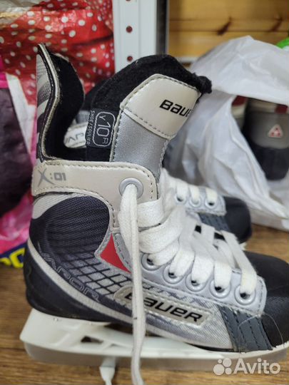 Хоккейные коньки bauer