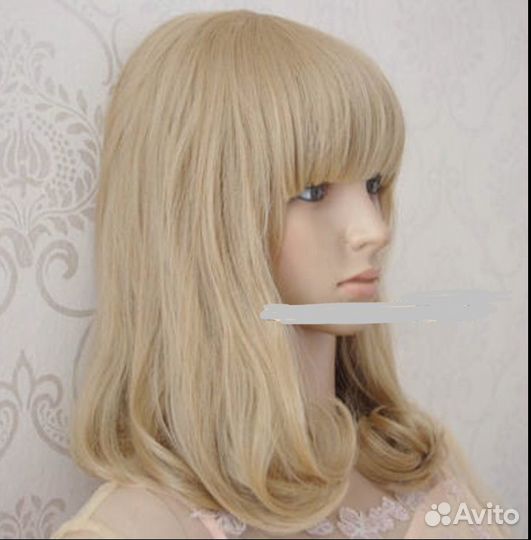 Парик красивый женский по плечи блонд,светло-русый