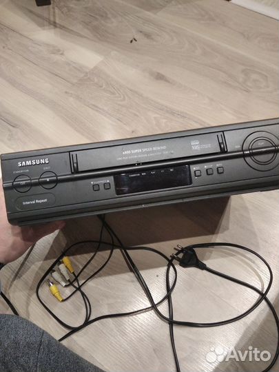 Видеомагнитофон Samsung svr-160