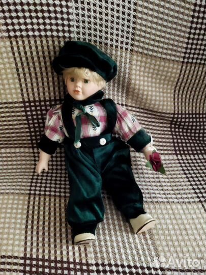 Куклы фарфоровые