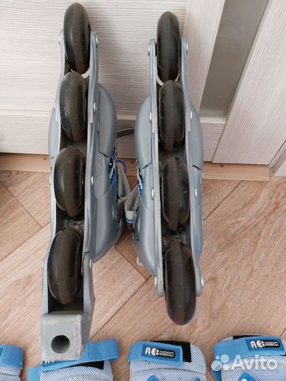 Роликовые коньки детские раздвижные и скейтборд