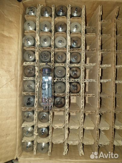 Радиолампа 6П15П