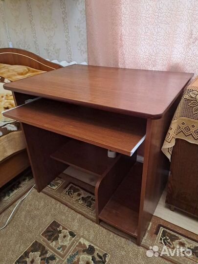 Компьютерный стол б/у