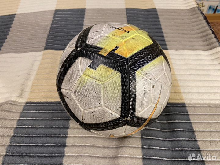 Футбольный мяч nike