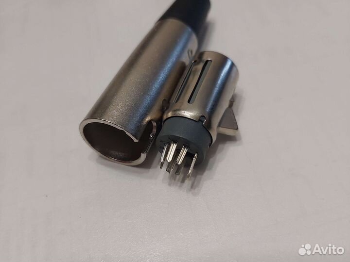 XLR Female (7pin)