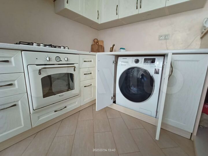 2-к. квартира, 47 м², 8/9 эт.